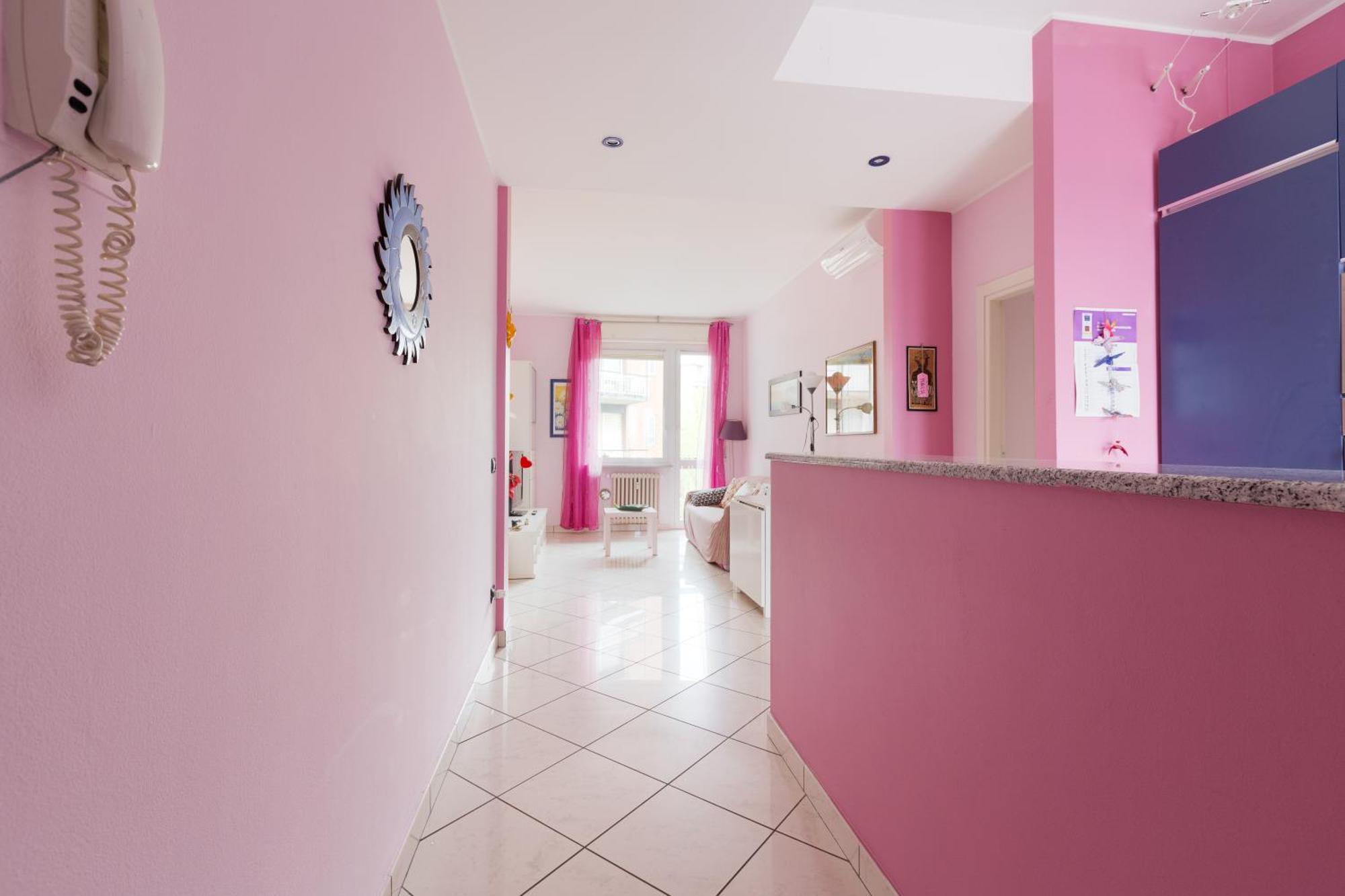 Mac Mahon - Colorful With Balcony! Milán