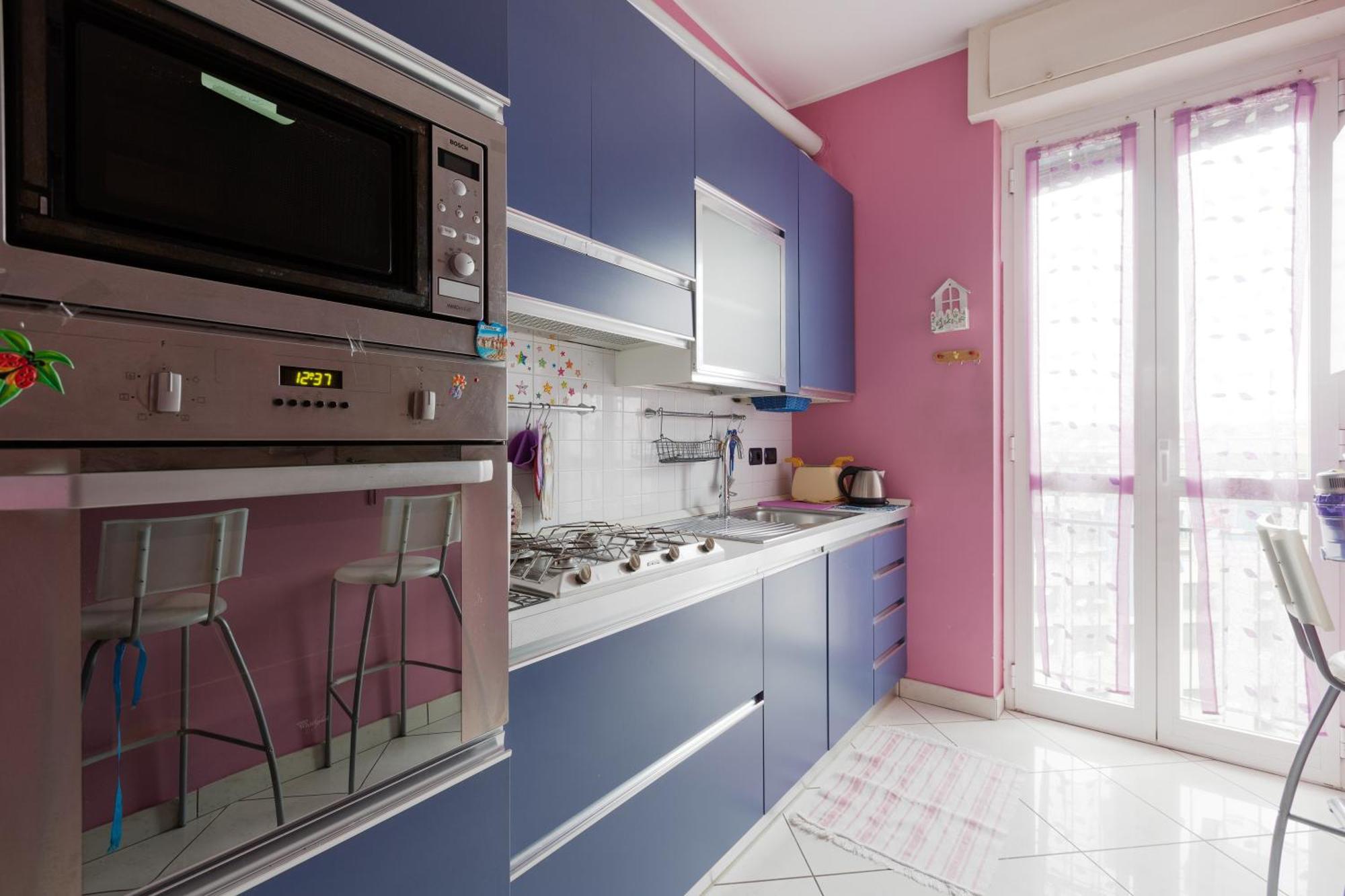 Mac Mahon - Colorful With Balcony! Apartamento